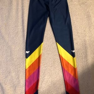 Goldsheep Leggings size Medium.